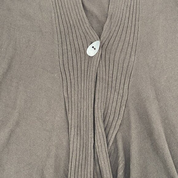 Cable & Gauge Size M Brown Knit Open Front Single Button Shawl Sweater - Picture 4 of 8